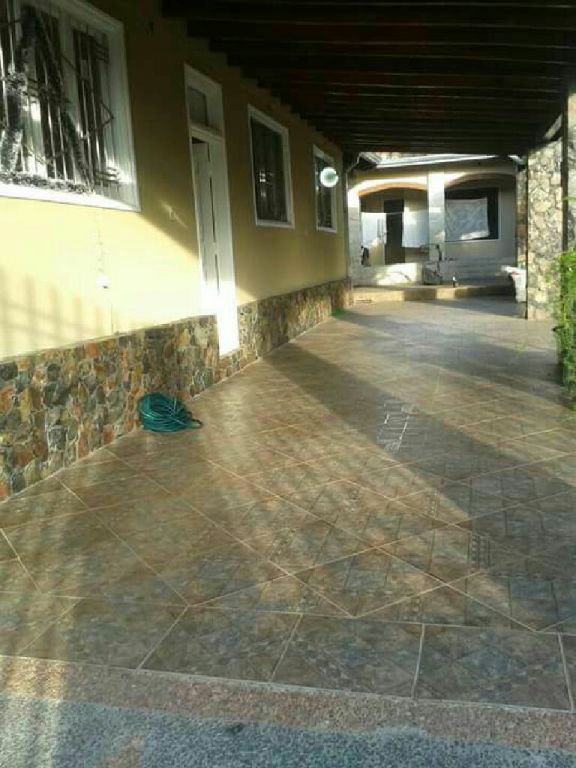Vendo linda casa en el límite Asunción Lamba — foto 2