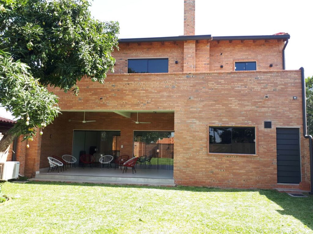 Residencia en Mariano Roque Alonso — foto 2