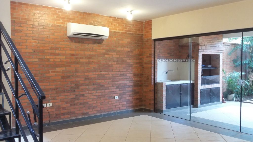 Entre Avda Mcal López y Santa Teresa - Barrio San Cristobal — foto 2