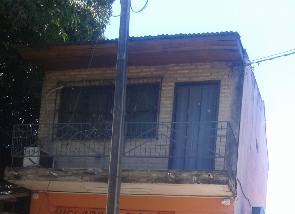Remato Terreno con edificacion.. sobre asfalto.. superficie del terreno 7 x 21 mts — foto 2