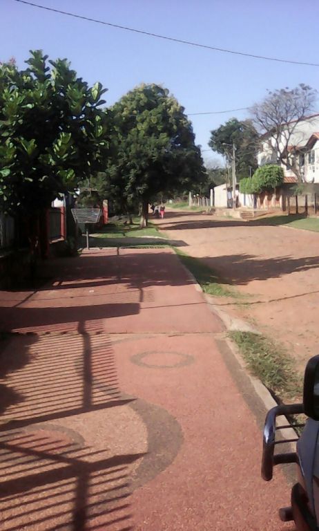 VENDO CASA SEMI-NUEVA EN LUQUE — foto 2