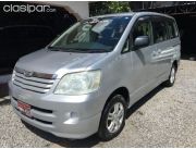 ESPECTACULAR TOYOTA NOAH AÑO 2004 RECIEN IMPORTADO CON LA MEJOR GARANTIA DEL PAIS ...!!! TR CON AUGUSTO CENTURION