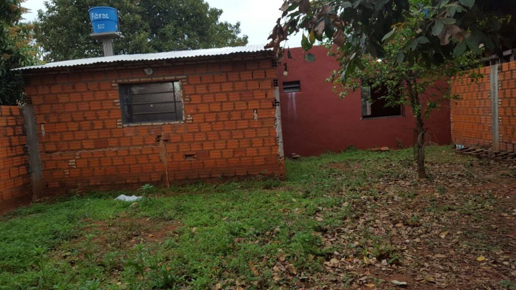 Vendo Casa en Ñemby - Barrio Mbokajaty — foto 2