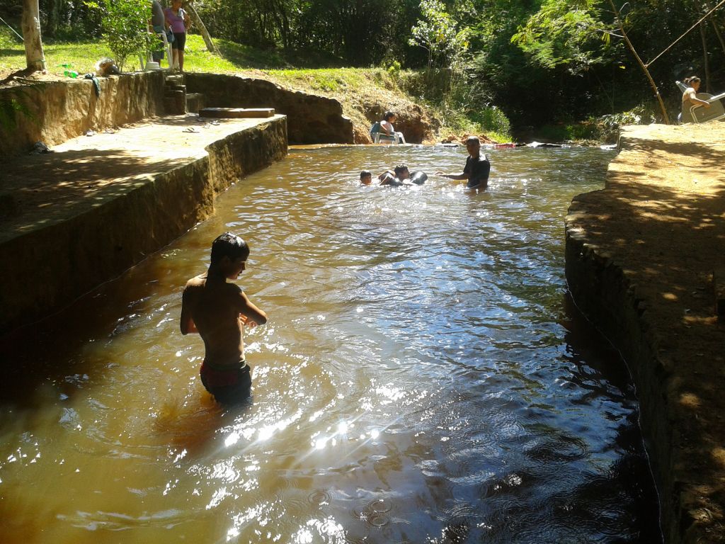 ALQUILO QUINTA CON ARROYO EN PIRIBEBUY — foto 3