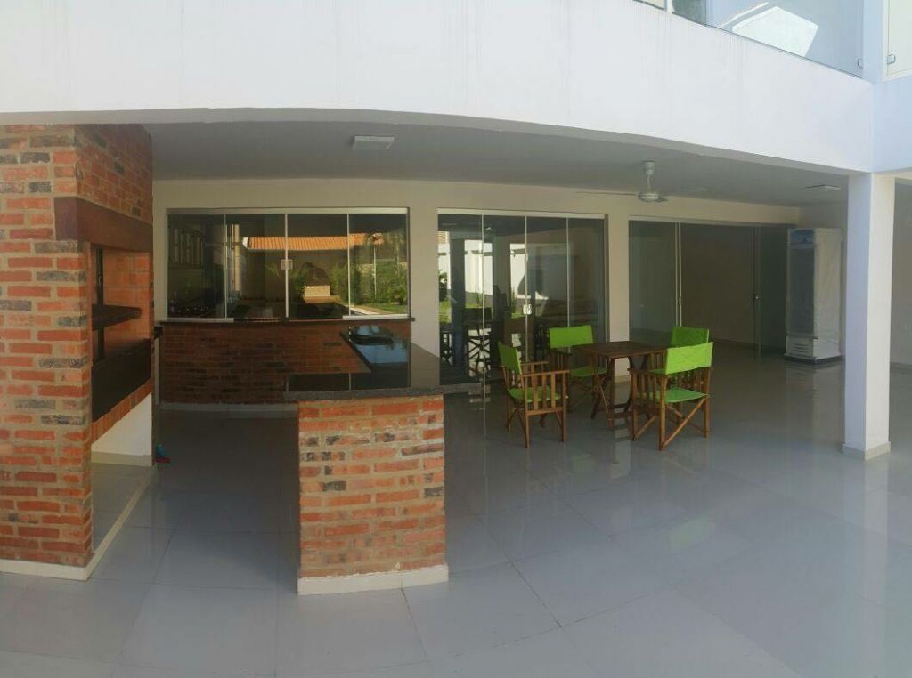 VENDO HERMOS CASA EN BARRIO JARA — foto 2
