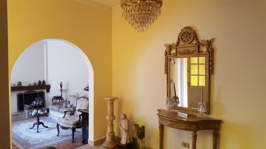 VENDO FINA Y LUJOSA RESIDENCIA DETRÁS DEL SHOP DEL SOL — foto 3