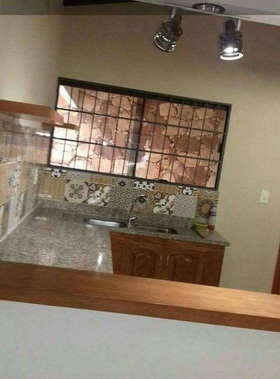 Remato casa en Lambare — foto 3