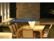 Propietario vende Dúplex minimalista en barrio residencial de Asunción.