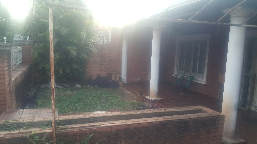 Vendo! Casa En Barrio San Vicente- Asunción — foto 2