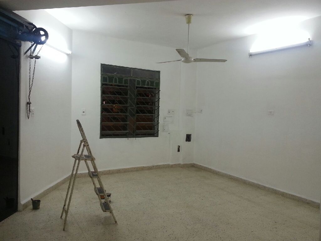 Salón comercial zona shopping del sol — foto 2