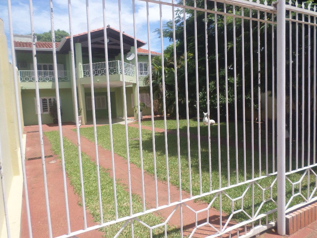 VENDO UNA RESIDENCIA EN EL BARRIO SAN MIGUEL DE SAN LORENZO — foto 2