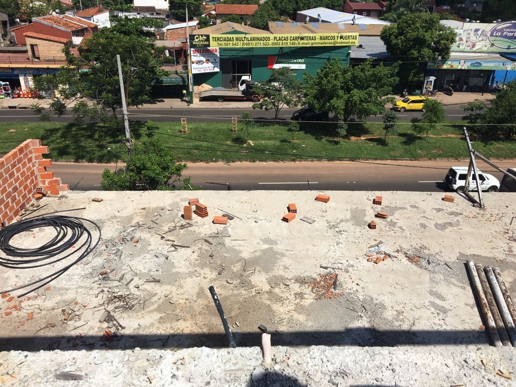 EDIFICIO A TERMINAR EN OPTIMA UBICACIÓN. MME LYNCH — foto 3