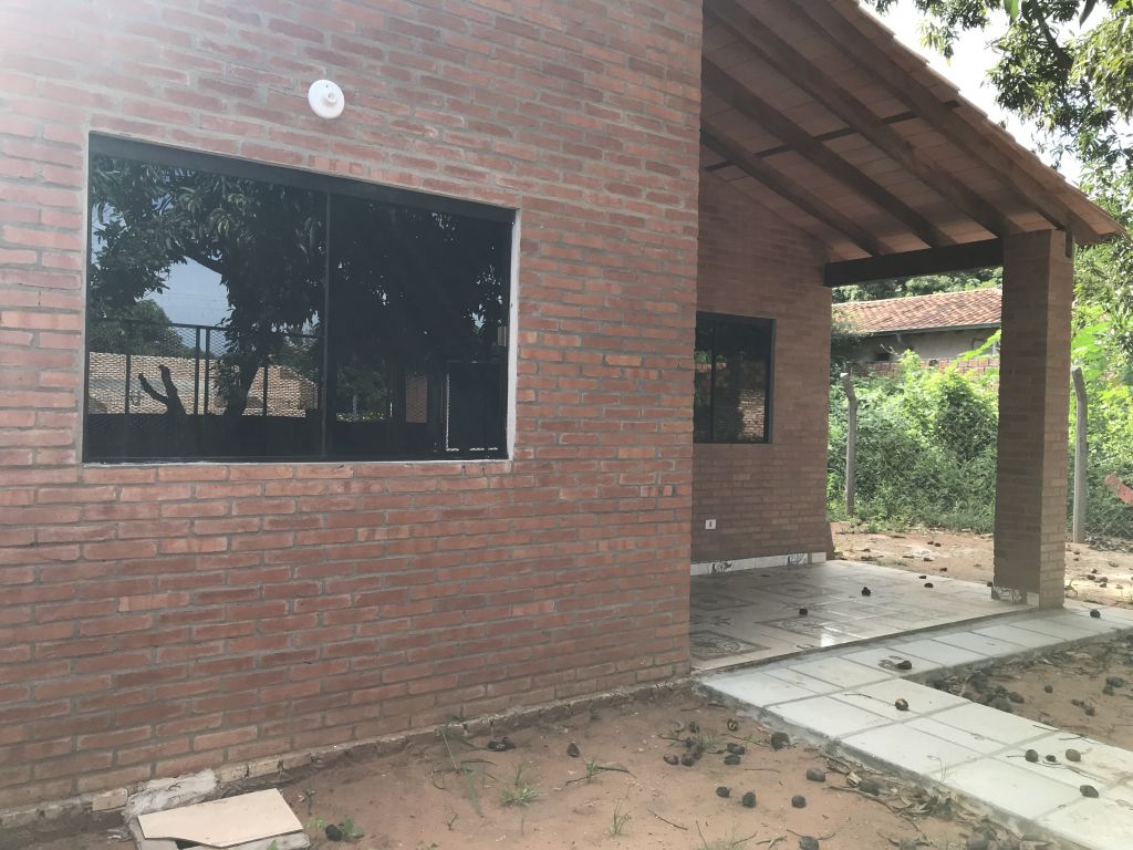 VENDO CASA A ESTRENAR EN ÑEMBY - ZONA CARTON BOX - AVDA. PRATT GILL — foto 3