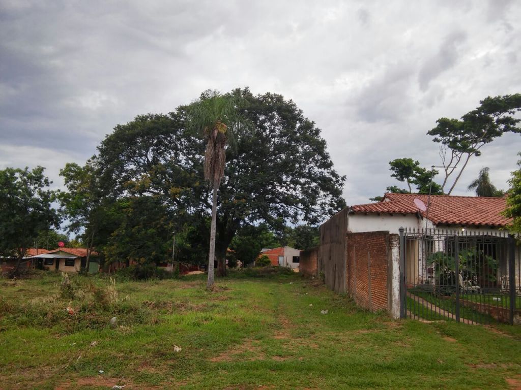 Terreno con salida a ambas calles, 11x44. — foto 2