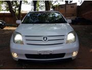 Toyota Ist año 2003 recién importado llantas deportivas aleron full xenón reactor original INTERIOR NEGRO FULL