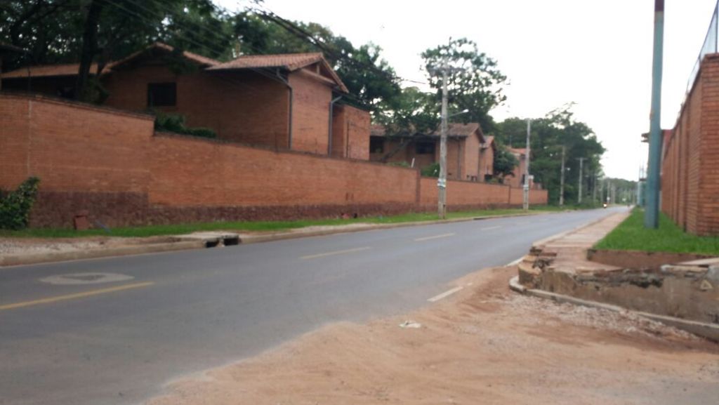 ATENCION FERNANDO ZONA NORTE VENDO TERRENO SOBRE ASFALTO LAGUNA GRANDE FRENTE AL BARRIO CERRADO MORAVIA — foto 3