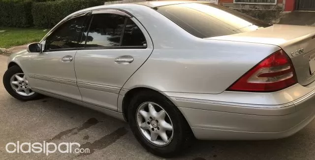Mercedes-Benz C 200 2003 - foto 8