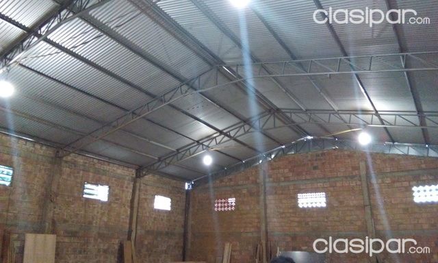 OFERTA vendo local en km 10 acaray sobre la avenida.... — foto 3