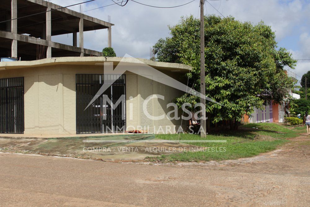VENDO SALON COMERCIAL EN PRESIDENTE FRANCO — foto 2