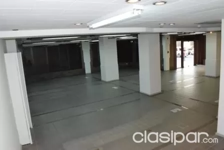 ALQUILAMOS PARA OFICINA O SHOW ROOM EN PRIVILEGIADA UBICACION EN EL CENTRO DE ASUNCION — foto 2