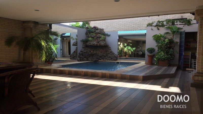 HERMOSA Y FINA CASA IDEAL PARA DIOLOMATICOS — foto 2