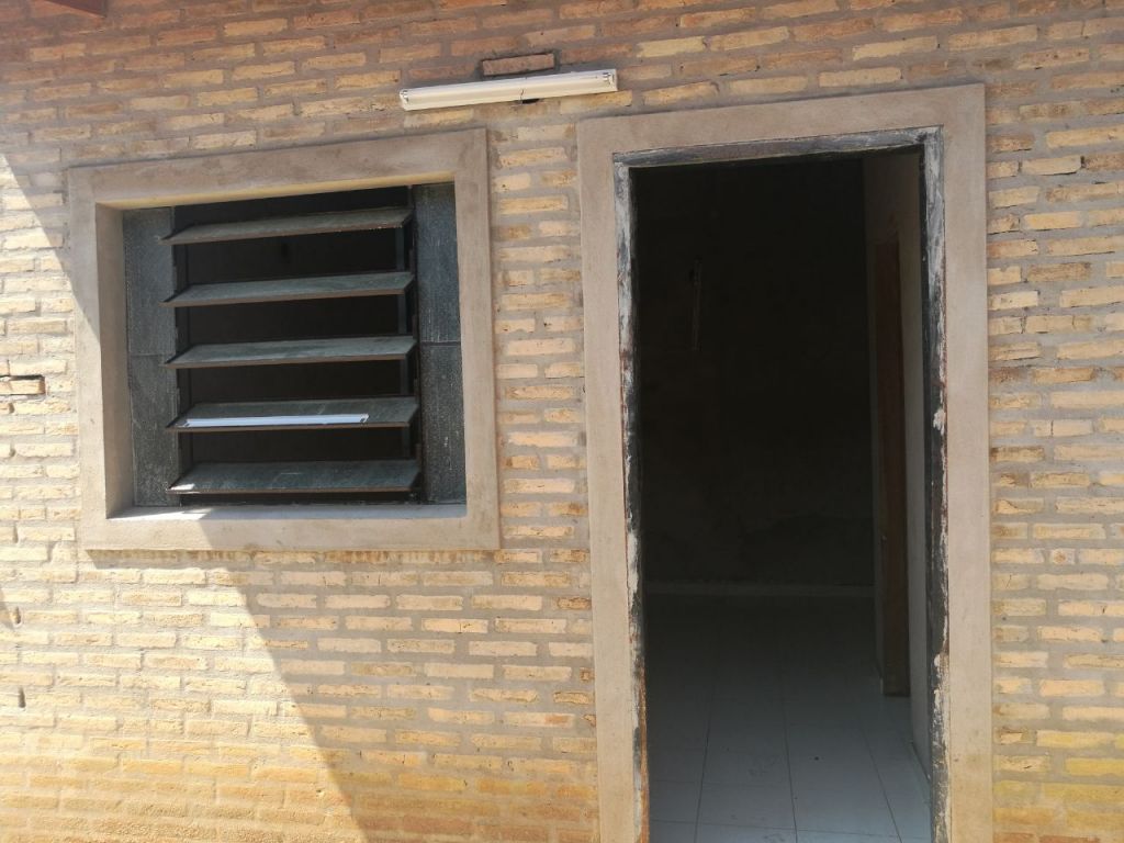 Gran oportunidad! Vendo 3 locales comerciales y 5 habitaciones — foto 2