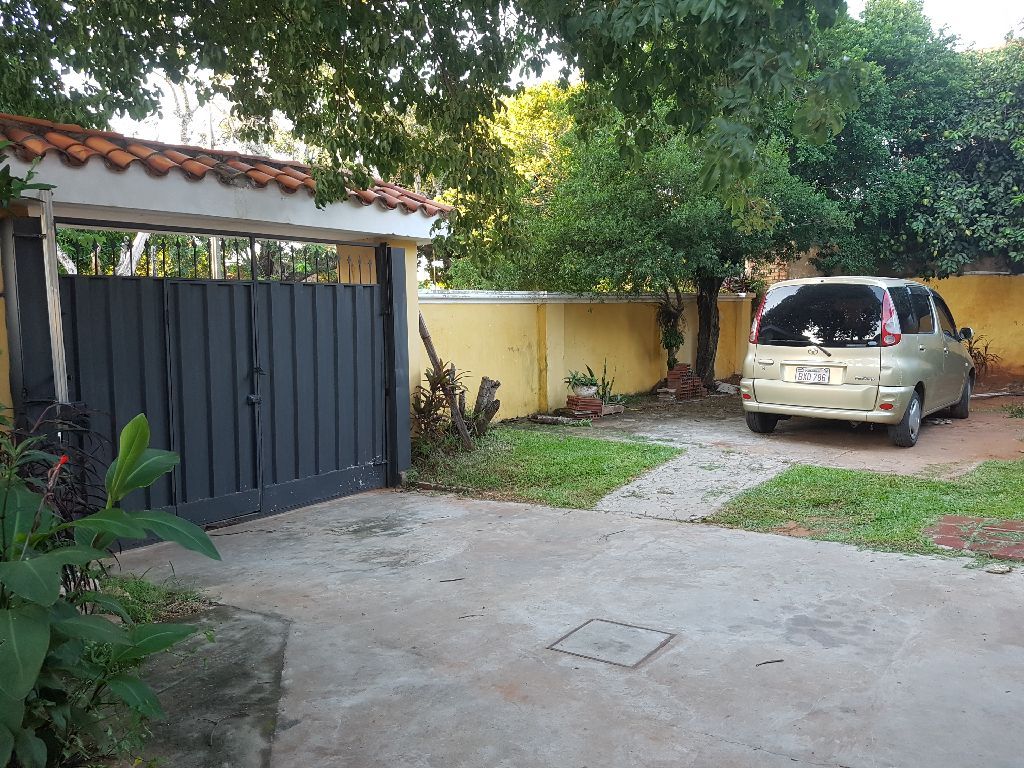Hermosa casa en zona residencial — foto 2