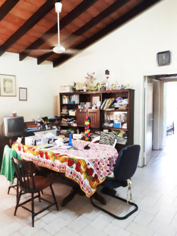 Casa - Barrio: Vista Alegre - Lambare — foto 3