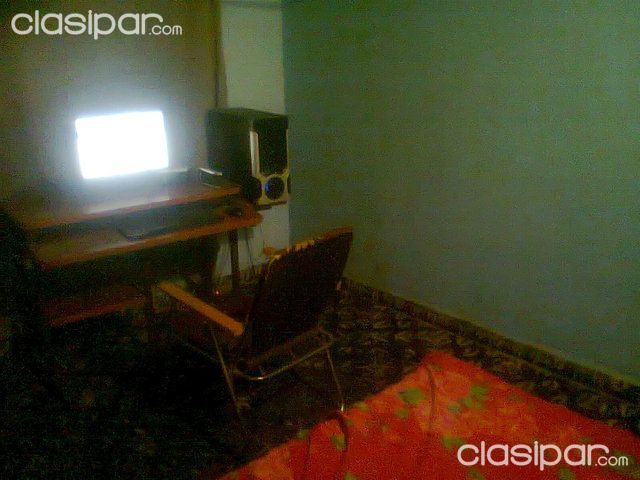 Pieza amoblada por día en barrio Campogrande, baño privado, a metros del superviaducto — foto 2