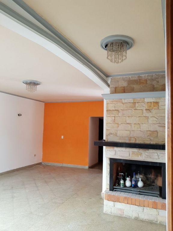 Fdo Zona Norte a 1 cuadra de Mcal Lopez Hermosa Casa — foto 2