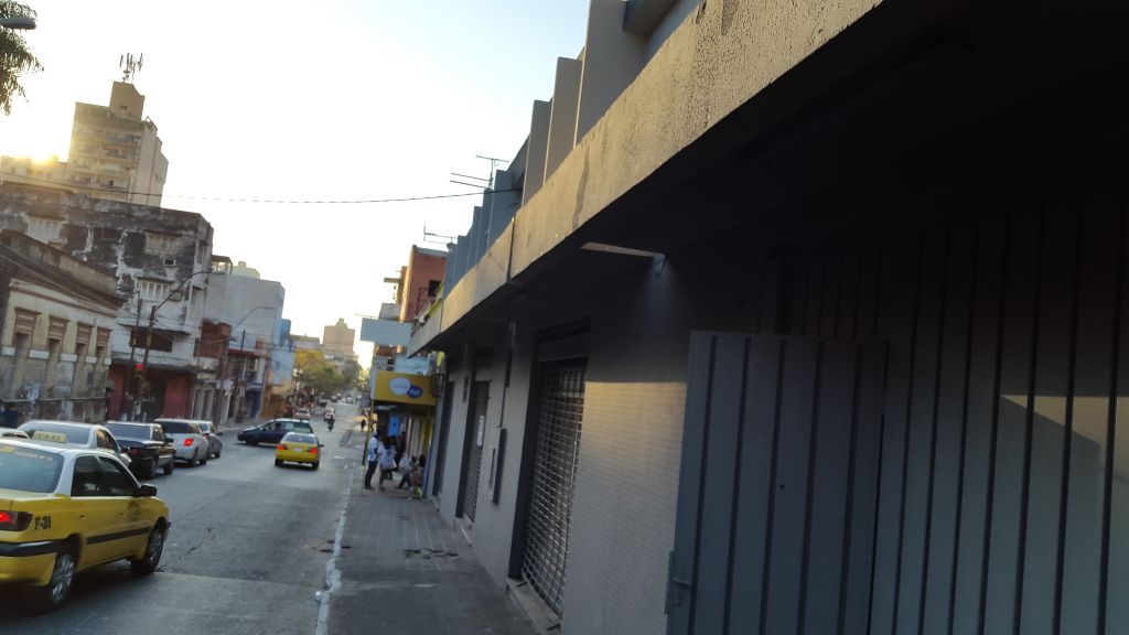 VENDO SALÓN COMERCIAL!! CENTRO DE ASUNCIÓN, EXCELENTE UBICACIÓN — foto 2