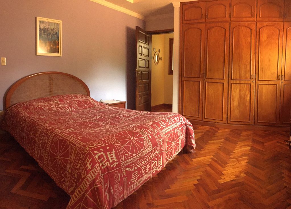 VENDO RESIDENCIA EN ZONA CLUB CENTENARIO EX COCA COLA — foto 3