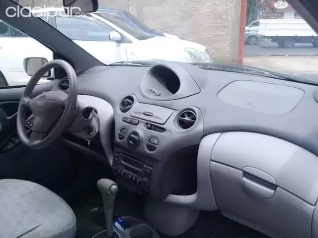 Toyota Platz 2001 — foto 4
