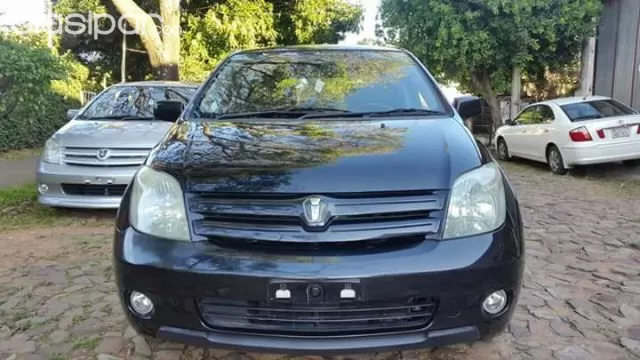 Toyota Ist 2003 - foto 2