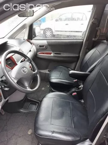 Toyota Noah 2003 - foto 6