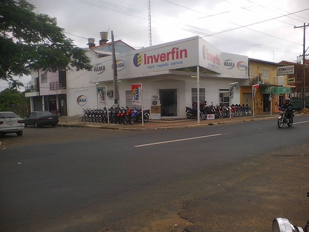 VENDO HERMOSO SALON UBICADO EN ZONA CENTRICA DE YPACARAI — foto 2