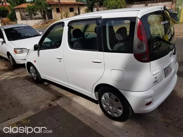 Toyota Funcargo 2001 - foto 2