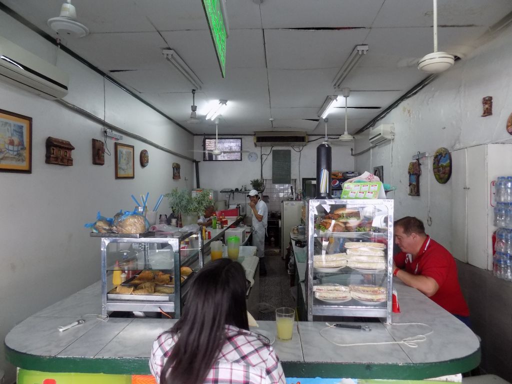 VENTA DE LLAVE DE CONOCIDO LOCAL GASTRONOMICO- CENTRICO — foto 2