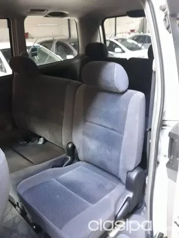 Toyota Noah 2002 — foto 4
