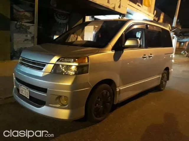 Toyota Noah 2002 — foto 6