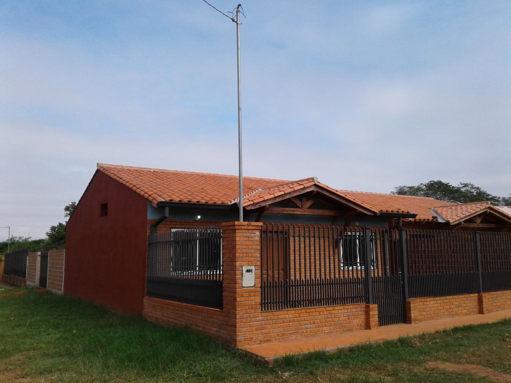 Vendo casa en Luque Mora Cue — foto 2