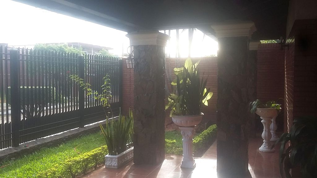 Casa a metros del Nuevo Hospital del IPS en Fernando de la Mora — foto 2