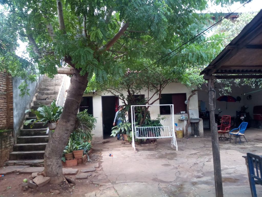 VENDO TERRENO EDIFICADO — foto 2