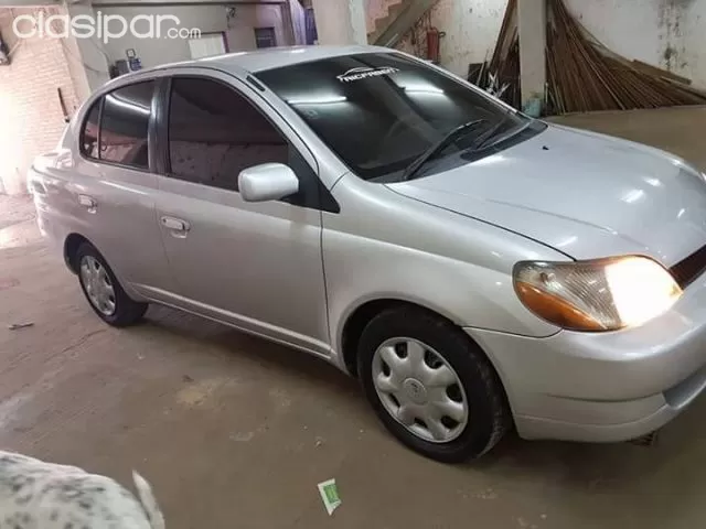 Toyota Platz 2001 - foto 2