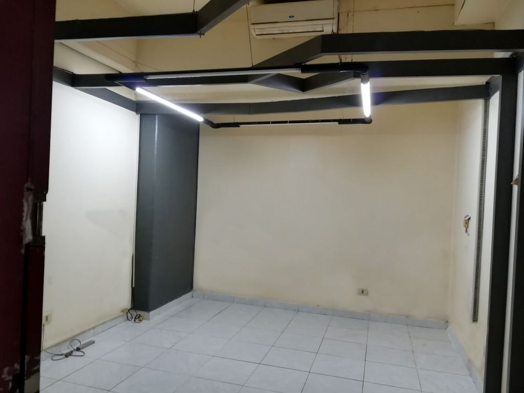 Salón comercial — foto 2