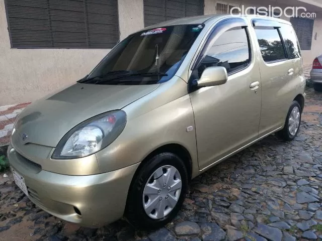 Toyota Funcargo 2001 - foto 2