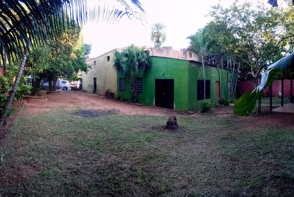 AMPLIO SALON COMERCIAL CON VIVIENDA DISPONIBLE EN ALQUILER EN CURUGUATY!!!! — foto 3