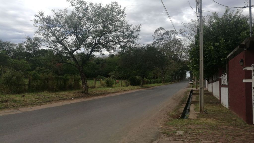 Vendo 4,5 Hectáreas En Bo. Residencial En Luque — foto 2