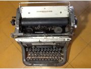 Especial para museo o decoracion vendo máquina de escribir Underwood antigua