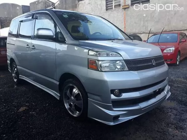 Toyota Noah 2005 - foto 6